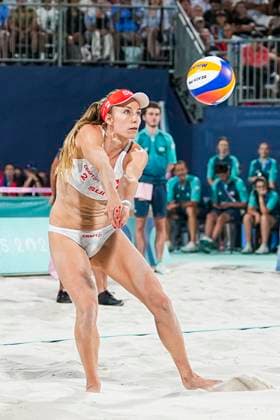 PARIS, FRANCE - AUGUST 6: Nina Brunner of Switzerland during the Women s Quarterfinal Match 49 on day eleven of the Olympic Games, Olympische Spiele, Olympia, OS Paris 2024 at on August 6, 2024 in Paris, France. Paris France Copyright: xJustPictures.ch JarixPestelaccix jp-en-EuSpIm-JP4_JAR_Beachvolley_06Aug2024_PR0013