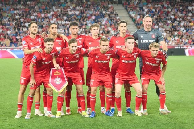Salzburg, Österreich 06. August 2024: Champions League - Qualifikation - 2024 2025 - RB Salzburg vs. FC Twente Enschede Im Bild: Teamfoto, Mannschaftsfoto vom FC Twente Enschede Red Bull Arena Copyright: xFotostandx xWassmuthx