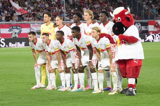 Salzburg, Österreich 06. August 2024: Champions League - Qualifikation - 2024 2025 - RB Salzburg vs. FC Twente Enschede Im Bild: Teamfoto, Mannschaftsfoto von Red Bull Salzburg Red Bull Arena Copyright: xFotostandx xWassmuthx