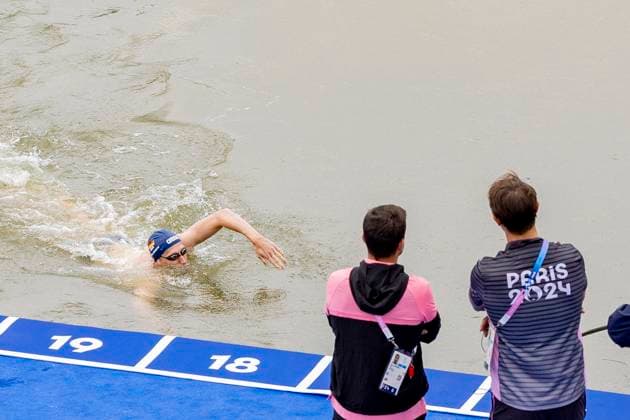 Sport Themen der Woche KW32 Sport Bilder des Tages Florian Wellbrock, GER FRA, Olympische Spiele Paris 2024, Schwimmen Freiwasser, Training, 07.08.2024 FRA, Olympische Spiele Paris 2024, Schwimmen Freiwasser, Training, 07.08.2024 Paris *** Florian Wellbrock, GER FRA, Olympic Games Paris 2024, open water swimming, training, 07 08 2024 FRA, Olympic Games Paris 2024, open water swimming, training, 07 08 2024 Paris Copyright: xEibner-Pressefoto JoxKleindlx EP_JKL