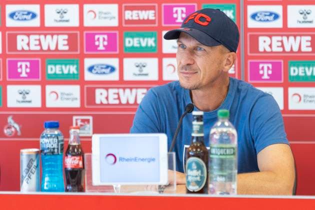 1. FC Köln, Pressekonferenz; 08.08.2024 Gerhard Struber (1. FC Köln, Trainer) bei der Pressekonferenz des 1. FC Köln vor dem Spiel gegen die SV Elversberg, am 08.08.2024, Geissbockheim, Köln DFL regulations prohibit any use of photographs as image sequences and or quasi-video