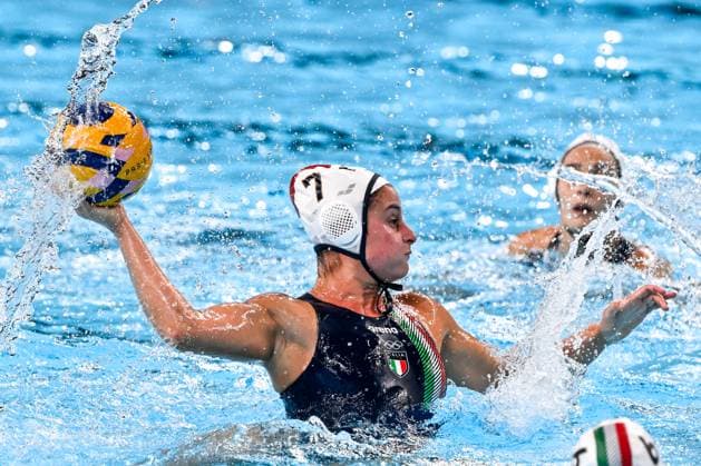 Domitilla Picozzi of Italy during the Water polo, Wasserball women match between team Italy (white caps) and team Canada (blue caps) of the Paris 2024 Olympic Games, Olympische Spiele, Olympia, OS at La Defense Arena in Paris (France), August 08, 2024. Giorgio Scala
