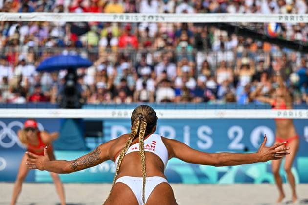 Olympische Spiele Beach volleyball, Beachvolleyball ; Paris 08.08.2024 Halbfinale, Frauen, SUI_CAN, Brandie Wilkerson (2, CAN), Copyright: xBEAUTIFULxSPORTS TomxBlochx