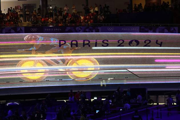 Bilder des Jahres 2024, Sport 08 August Sport Themen der Woche KW32 Sport Bilder des Tages st-quentin cyclisme finales JEUX OLYMPIQUES PARIS 2024 PHOTOPQR VOIX DU NORD MATTHIEU BOTTE ; 08 08 2024 ; 08 08 2024. Saint-quentin-en-Yvelines. JO Paris 2024. Cyclisme sur piste. PHOTO MATTHIEU BOTTE (LA VOIX DU NORD, VDNPQR) - The Paris 2024 Summer Olympic Games, Olympische Spiele, Olympia, OS (Jul 26-Aug 11, 2024). *** Local Caption *** PAS-DE-CALAIS France  Copyright: xPHOTOPQR VOIXxDUxNORD MAXPPPxMATTHIEUxBOTTEx 20240808VDN1003 20240808VDN1003