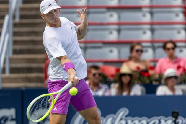 August 8, 2024, Montreal, Quebec, Canada: ALEJANDRO DAVIDOVICH FOKINA from Spain returning ball in first set against DANIIL MEDVEDEV in second round of Canadian Open at IGA Stadium in Montreal, Quebec, Canada Montreal Canada - ZUMAl189 20240808_zsp_l189_013 Copyright: xYannickxLegarex