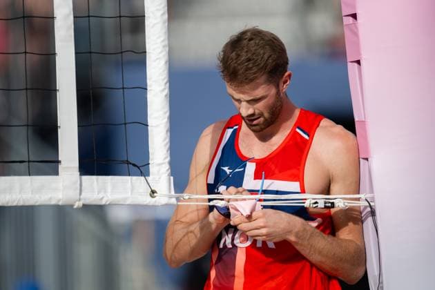 240808 Anders Mol of Norway in a men s Beach volleyball, Beachvolleyball semifinal match between Germany and Norway during day 13 of the Paris 2024 Olympics on August 8, 2024 in Paris. Photo: Jon Olav Nesvold BILDBYRAN COP 217 JE0103 beachvolleyboll beach volleyball sandvolleyball paris 2024 olympics day 13 germany - norway bbeng depp Copyright: JONxOLAVxNESVOLD BB240808JE074