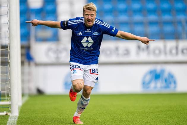 240808 Kristian Eriksen of Molde celebrates after scoring the 1-0 goal during the UEFA Europa League qualification match between Molde and Cercle Brugge on August 8, 2024 in Molde. Photo: Marius Simensen BILDBYRAN COP 238 bbeng cercle brugge football fotball fotboll grappa33 jubel molde uefa europa league Copyright: MARIUSxSIMENSEN BB240808ZJ180