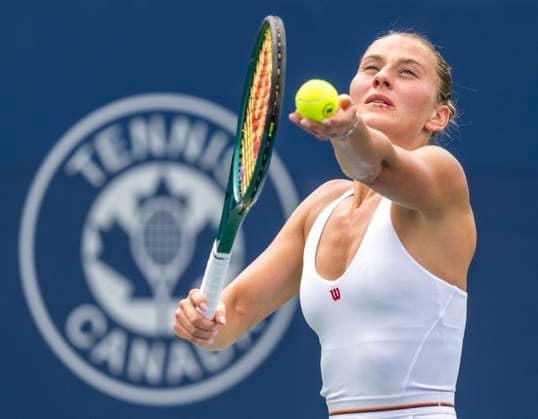 August 8, 2024, Toronto, On, Canada: CORRECTS DATE TO AUG.8 IN FNG101-105 Marta Kostyuk of Ukraine serves to Elina Svitolina of Ukraine at the National Bank tennis tournament in Toronto on Thursday Aug. 8, 2024. Canada News - August 8, 2024  - ZUMAc35_ 20240808_zaf_c35_061 Copyright: xFrankxGunnx