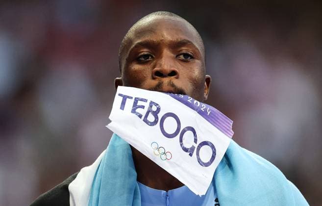 Bilder des Jahres 2024, Sport 08 August Sport Themen der Woche KW32 Sport Bilder des Tages Paris 2024 Olympic Games, Olympische Spiele, Olympia, OS Stade de France, Paris, France 8 8 2024 Men™s 200m Final Botswana™s Letsile Tebogo celebrates winning a gold medal Letsile Tebogo celebrates winning a gold medal 8 8 2024  Copyright: x INPHO MorganxTreacyx MT2_8967
