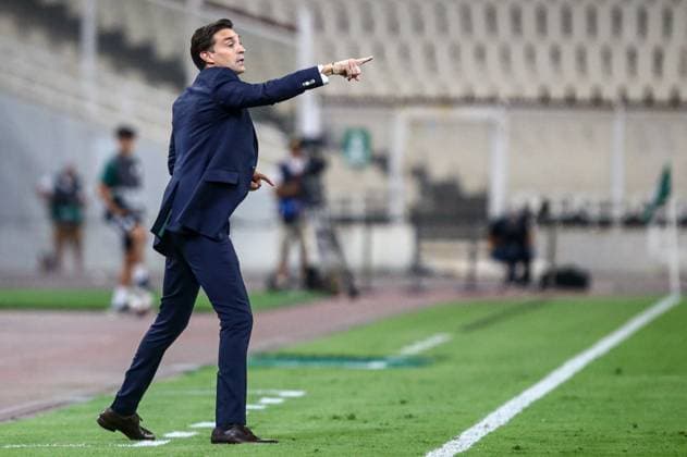 2024-08-08 Panathinaikos FC v AFC Ajax - Europa League Qualifier Third Round - 1st leg ATHENS, NETHERLANDS - AUGUST 8: head coach Diego Alonso of Panathinaikos FC during the Europa League Qualifier Third Round - 1st leg match between Panathinaikos FC and AFC Ajax at Olympic Stadium Spyridon Louis on August 8, 2024 in Athens, Netherlands. Athens Olympic Stadium Spyridon Louis Netherlands Content not available for redistribution in The Netherlands directly or indirectly through any third parties. Copyright: xx