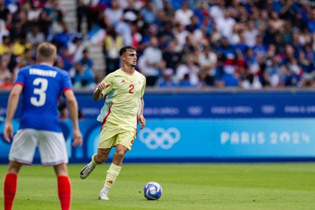 240809 Marc Pubill of Spain in the men™s football final between France and Spain during day 14 of the Paris 2024 Olympic Games, Olympische Spiele, Olympia, OS on August 9, 2024 in Paris. Photo: Johanna Säll BILDBYRAN kod JL JL0429 fotboll football soccer fotball olympic games olympics os ol olympiska spel olympiske leker paris 2024 paris-os paris-ol 14 bbeng spanien frankrike Copyright: JOHANNAxSÄLL BB240809ZG141