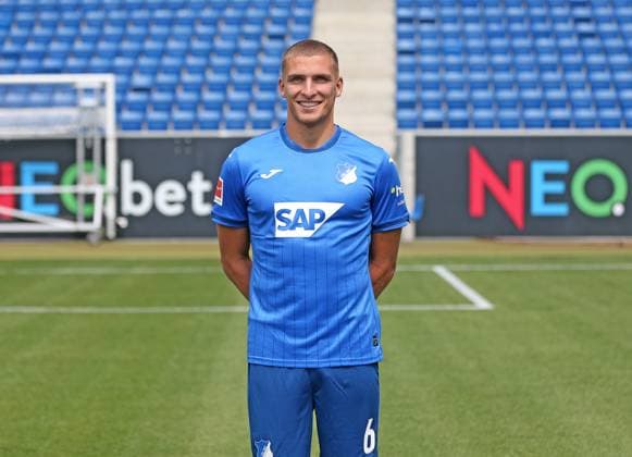 Grischa Prömel , TSG 1899 Hoffenheim . Porträttermin TSG 1899 Hoffenheim 2024-2025 . Sinsheim, GER, 07.08.2024 ,Fussball 1. Bundesliga 2024 2025 . Editorial use only !