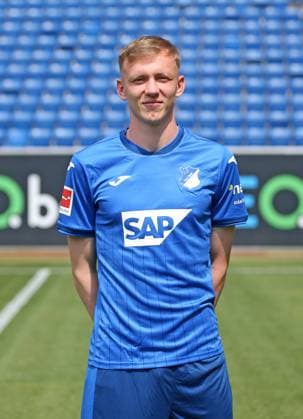 Maximilian Beier , TSG 1899 Hoffenheim . Porträttermin TSG 1899 Hoffenheim 2024-2025 . Sinsheim, GER, 07.08.2024 ,Fussball 1. Bundesliga 2024 2025 . Editorial use only !