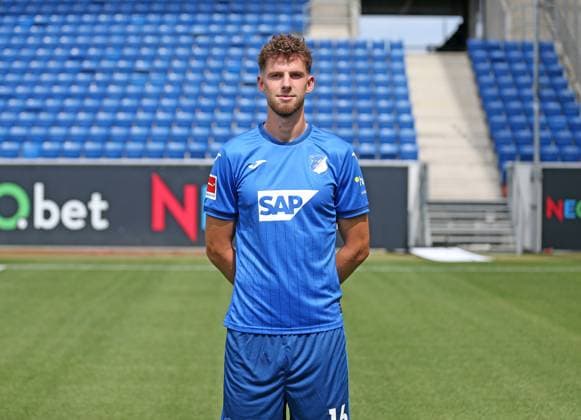 Anton Stach , TSG 1899 Hoffenheim . Porträttermin TSG 1899 Hoffenheim 2024-2025 . Sinsheim, GER, 07.08.2024 ,Fussball 1. Bundesliga 2024 2025 . Editorial use only !