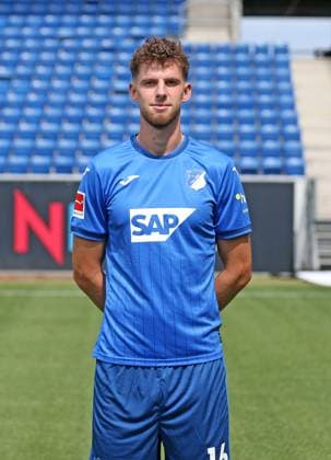 Anton Stach , TSG 1899 Hoffenheim . Porträttermin TSG 1899 Hoffenheim 2024-2025 . Sinsheim, GER, 07.08.2024 ,Fussball 1. Bundesliga 2024 2025 . Editorial use only !