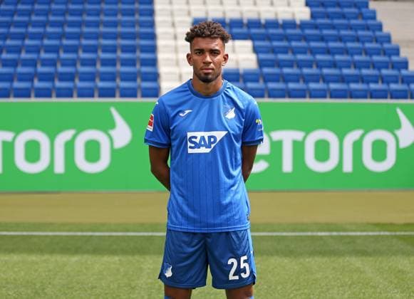 Kevin Akpoguma , TSG 1899 Hoffenheim . Porträttermin TSG 1899 Hoffenheim 2024-2025 . Sinsheim, GER, 07.08.2024 ,Fussball 1. Bundesliga 2024 2025 . Editorial use only !