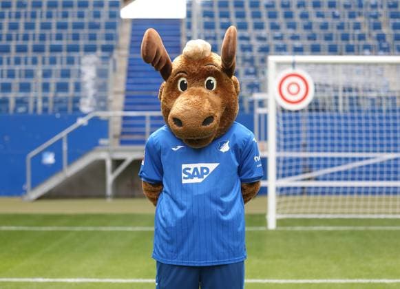 Maskottchen Hoffi , TSG 1899 Hoffenheim . Porträttermin TSG 1899 Hoffenheim 2024-2025 . Sinsheim, GER, 07.08.2024 ,Fussball 1. Bundesliga 2024 2025 . Editorial use only !