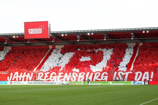 Regensburg Fans . 2. Bundesliga - Spieltag 2 , SSV Jahn Regensburg - SSV Ulm 1846 . Fußball , in JahnStadion , Regensburg , Bayern , Deutschland . August 09, 2024 - Photo: Ipa Photo Copyright: xx