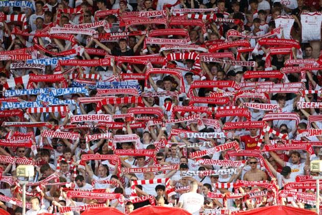 Regensburg Fans . 2. Bundesliga - Spieltag 2 , SSV Jahn Regensburg - SSV Ulm 1846 . Fußball , in JahnStadion , Regensburg , Bayern , Deutschland . August 09, 2024 - Photo: Ipa Photo Copyright: xx