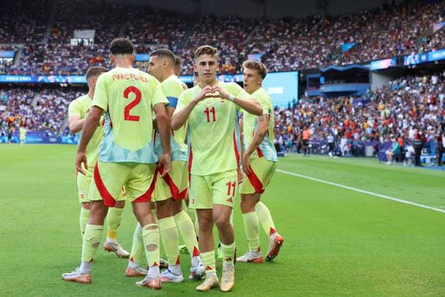 August 9, 2024, Paris, Ile-De-France, France: FERMIN LOPEZ of Spain celebrates scoring is team s second goal in the Football Men s Gold Medal Match between Team FRANCE (FRA) and Team SPAIN (ESP) of the Paris 2024 Olympic Games, Olympische Spiele, Olympia, OS at Parc des Princes in Paris, France Paris France - ZUMAc179 20240809_oly_c179_076 Copyright: xMickaelxChavetx