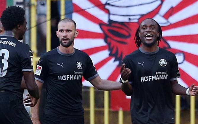 2:0 Fürth durch Noel Futkeu (9, Greuther Fürth) 09.08.2024, Fußball, 2. Bundesliga, FC Kaiserslautern - SpVgg Greuther Fürth, 2. Spieltag, Saison 2024 25, Fritz Walter Stadion, Kaiserslautern, Deutschland, zmdz, ** DFB & DFL regulations prohibit any use of photographs as image sequences and or quasi-video. ** FC Kaiserslautern - SpVgg Greuther Fürth