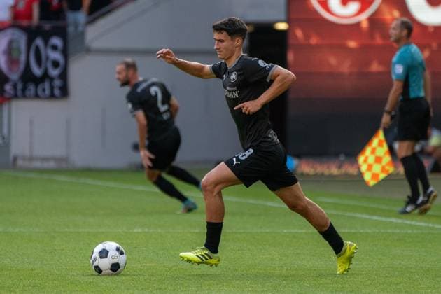 09.08.2024, xhfmx, Fussball 2.Bundesliga, 1.FC Kaiserslautern - SpVgg Greuther Fürth emspor, Marco Meyerhöfer (SpVgg Greuther Fürth) (DFL DFB REGULATIONS PROHIBIT ANY USE OF PHOTOGRAPHS as IMAGE SEQUENCES and or QUASI-VIDEO) Kaiserslautern