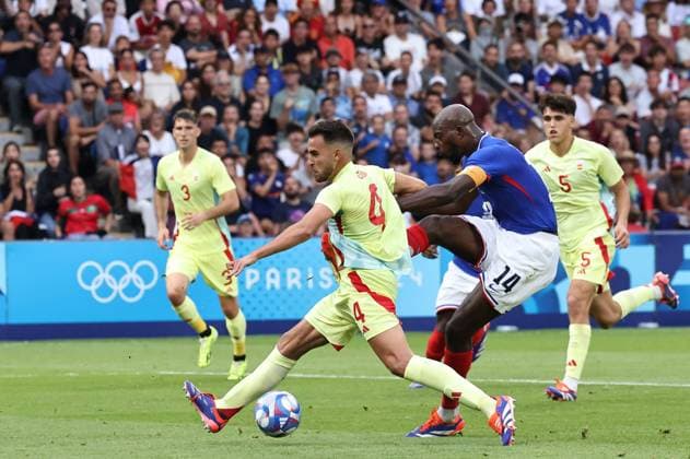 JEUX OLYMPIQUES PARIS 2024 PHOTOPQR LE PARISIEN LP Fred Dugit ; Paris ; 09 08 2024 ; JO Paris 2024 Paris (XVIe), le 09 08 2024 Parc des Princes Finale de football hommes France - Espagne
