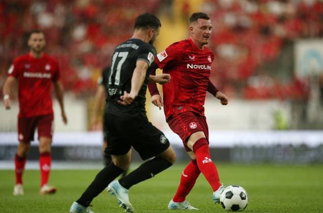Marlon Ritter (7, FC Kaiserslautern) 09.08.2024, Fußball, 2. Bundesliga, FC Kaiserslautern - SpVgg Greuther Fürth, 2. Spieltag, Saison 2024 25, Fritz Walter Stadion, Kaiserslautern, Deutschland, zmdz, ** DFB & DFL regulations prohibit any use of photographs as image sequences and or quasi-video. ** FC Kaiserslautern - SpVgg Greuther Fürth