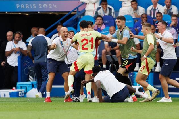 August 9, 2024, Paris, France: Sergio CAMELLO (21) of Spain celebrates his goal in extra time during the menÃ¢â‚¬â ¢s final match of the 2024 Olympic Games, Olympische Spiele, Olympia, OS Football Tournament between France and Spain at the Parc des Princes stadium in Paris, France. Paris France - ZUMAl303 20240809_oly_l303_026 Copyright: xSydneyxLowx