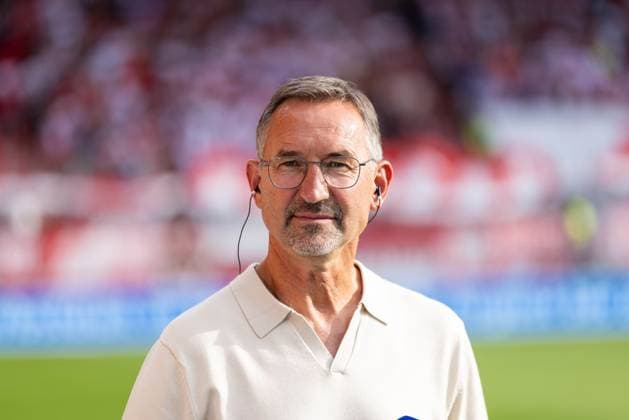 09.08.2024, Fussball, GER, Saison, 2.Liga, Saision 2024 2025, SSV Jahn Regensburg - SSV Ulm 1846 Fußball Achim Beierlorzer (Sportchef SSV Jahn Regensburg )DFL REGULATIONS PROHIBIT ANY USE OF PHOTOGRAPHS AS IMAGE SEQUENCES AND OR QUASI-VIDEO. Regensburg Bayern Deutschland Jahnstadion Regensburg