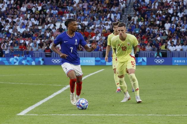 Michael Olise of France and Jon Pacheco of Spain, Football, Men s Gold Medal Match between France and Spain during the Olympic Games, Olympische Spiele, Olympia, OS Paris 2024 on 9 August 2024 at Parc des Princes in Paris, France - Photo Gregory Lenormand DPPI Media Panoramic OLYMPIC GAMES PARIS 2024 - 09 08 DPPI Panoramic  21024017_GRL_66226