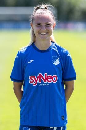 Michelle Weiß (Weiss, TSG, 27), Einzelbild, Einzelfoto, Aktion, Action, Porträt, Portrait, 29.07.2024, St.Leon-Rot (Deutschland), Fussball, Frauen, TSG 1899 Hoffenheim Porträttermin 2024 25