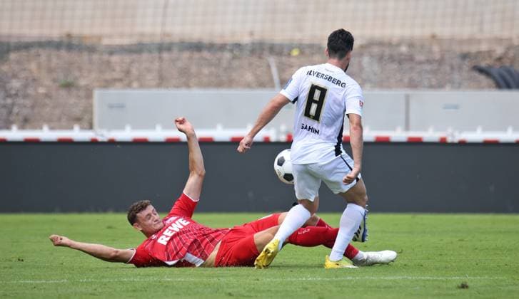 10.08.2024, Fussball, Herren, 2. Bundesliga, Saison 2024 2025, SV 07 Elversberg - 1. FC Köln, Eric Martel (1. FC Köln) Semih Sahin (SV 07 Elversberg) Elversberg Ursapharm-Arena an der Kaiserlinde Saarland Deutschland (DE)