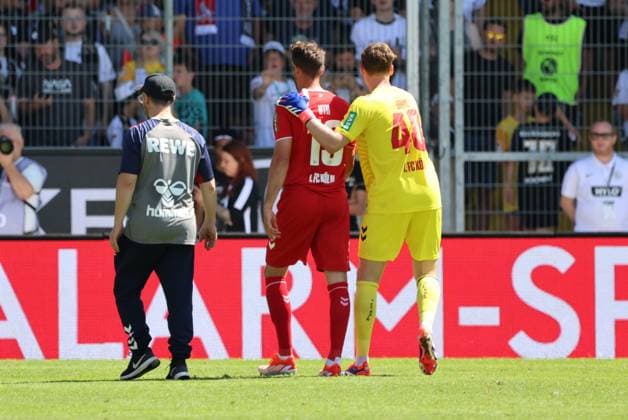 10.08.2024, Fussball, Herren, 2. Bundesliga, Saison 2024 2025, SV 07 Elversberg - 1. FC Köln, Mark Uth (1. FC Koeln) verletzt Elversberg Ursapharm-Arena an der Kaiserlinde Saarland Deutschland (DE)