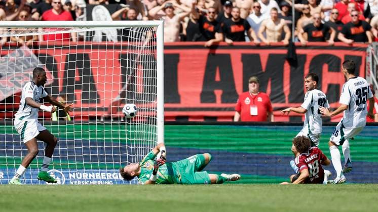 Rafael Lubach (1.FC Nuernberg, 18) (r) Goal scored, erzielt das Tor zum 3:1, celebrate the goal, 10.08.2024, Fussball, 2. Bundesliga, 2. Spieltag, 1. FC Nuernberg - FC Schalke 04, GER, Nuernberg, Max-Morlock-Stadion, DFL REGULATIONS PROHIBIT ANY USE OF PHOTOGRAPHS AS IMAGE SEQUENCES AND OR QUASI-VIDEO.