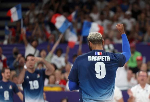 JEUX OLYMPIQUES PARIS 2024 PHOTOPQR VOIX DU NORD MATTHIEU BOTTE ; 10 08 2024 ; 10 08 2024. Paris. JO Paris 2024. Volley-ball. Finale France - Pologne. ngapeth. PHOTO MATTHIEU BOTTE (LA VOIX DU NORD, VDNPQR) - The Paris 2024 Summer Olympic Games, Olympische Spiele, Olympia, OS (Jul 26-Aug 11, 2024).