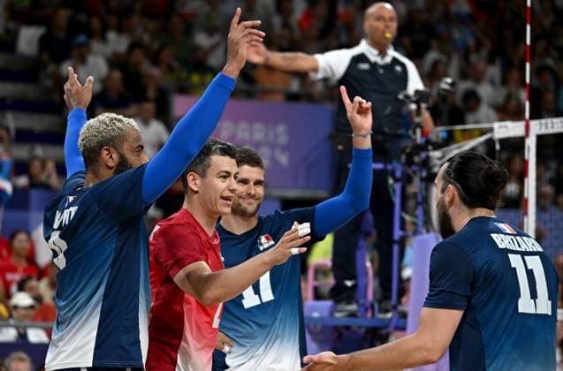 JEUX OLYMPIQUES PARIS 2024 PHOTOPQR OUEST FRANCE Stéphane Geufroi ; Paris ; 10 08 2024 ; JEUX OLYMPIQUES - PARIS 2024 VOLLEY BALL - FINALE France - Pologne - The Paris 2024 Summer Olympic Games, Olympische Spiele, Olympia, OS (Jul 26-Aug 11, 2024).