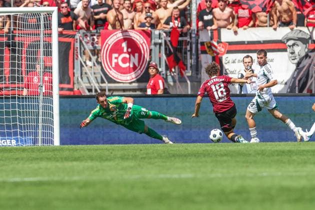 10.08.2024, Fussball, Saison 2024 2025, 2. Bundesliga, 2. Spieltag, 1. FC Nürnberg - FC Schalke 04, Rafael Lubach (1. FC Nürnberg) erzielt das To zum 3 zu 1. Nürnberg Max-Morlock-Stadion Bayern Deutschland xRHR-FOTO TRx