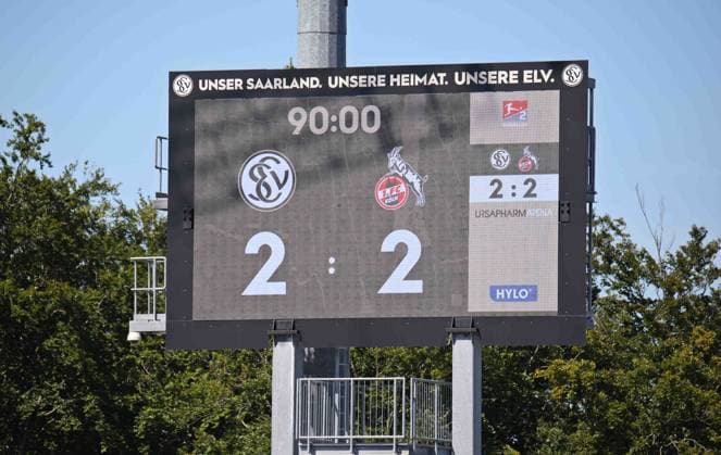 10.08.2024, Fussball, Herren, 2. Bundesliga, Saison 2024 2025, SV 07 Elversberg - 1. FC Köln, Endstand, Anzeigetafel, Endergebnis, 90 Minuten Elversberg Ursapharm-Arena an der Kaiserlinde Saarland Deutschland (DE)