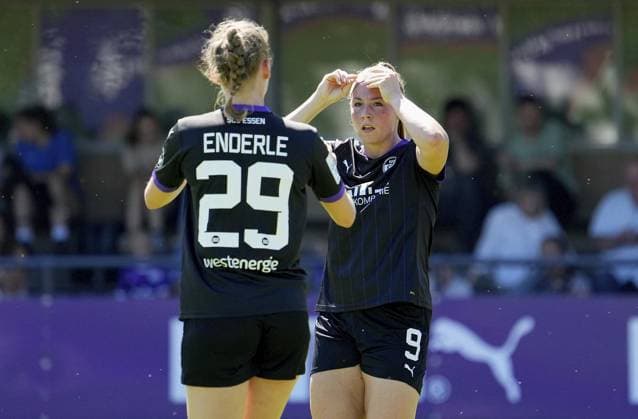 Frauenfussball in Essen ** NUR FÜR REDAKTIONELLE ZWECKE ** EDITORIAL USE ONLY **<p>Ramona Maier von der SGS Essen freut sich über ein Tor gegen den 1. FC Union Berlin. Das Freundschaftsspiel SGS Essen gegen 1. FC Union Berlin endete am 10.08. 2024 mit 2:3 auf der Helmut-Rahn-Sportanlage Raumerstraße 57. Michael Gohl FUNKE Foto Services< p> Deutschland Nordrhein-Westfalen Essen Copyright: MichaelxGohl