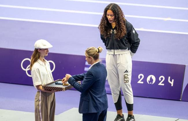 Olympische Spiele (Leichtathletik); Paris, 10.08.2024 PARIS, FRANCE - AUGUST 10: Yemisi OGUNLEYE (GER), born 3 Oct 1998 competing in the Women s Shot Put on day 15 of the Olympic Games, Olympische Spiele, Olympia, OS during the athletics competitions at Stade de France in Paris on 10.8.2024 in Île-de-France France. Copyright: xBEAUTIFULxSPORTS OliverxKremerx