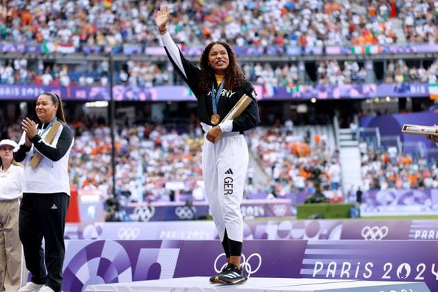 OGUNLEYE Yemisi Team GER Olympiasiegerin 9.Tag Leichtathletik Kugelstossen Siegerehrung Paris Olympische Spiele 2024 10. 08. 2024 Paris Copyright: xLacixPerenyix