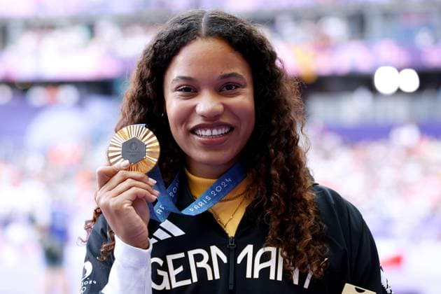 OGUNLEYE Yemisi Team GER Olympiasiegerin 9.Tag Leichtathletik Kugelstossen Siegerehrung Paris Olympische Spiele 2024 10. 08. 2024 Paris Copyright: xLacixPerenyix