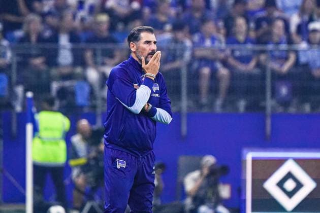 Christian Fiel (Hertha BSC, Trainer) GER, Hamburger SV vs. Hertha BSC, Fussball, 2. Bundesliga, Spieltag 2, Saison 2024 2025, 10.08.2024 DFL REGULATIONS PROHIBIT ANY USE OF PHOTOGRAPHS AS IMAGE SEQUENCES AND OR QUASI-VIDEO GER, Hamburger SV vs. Hertha BSC, Fussball, 2. Bundesliga, Spieltag 2, Saison 2024 2025, 10.08.2024 Hamburg