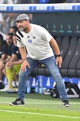 GER; 2. FBL,, Hamburger SV vs Hertha BSC 10.08.2024, Volksparkstadion, Hamburg, GER; 2. FBL, Hamburger SV vs Hertha BSC im Bild Trainer Steffen Baumgart (Hamburg)