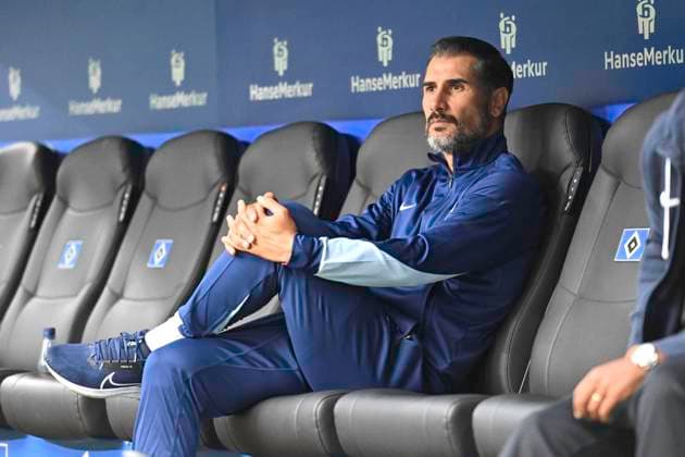 GER; 2. FBL,, Hamburger SV vs Hertha BSC 10.08.2024, Volksparkstadion, Hamburg, GER; 2. FBL, Hamburger SV vs Hertha BSC im Bild Trainer Christian Fiel (Berlin)