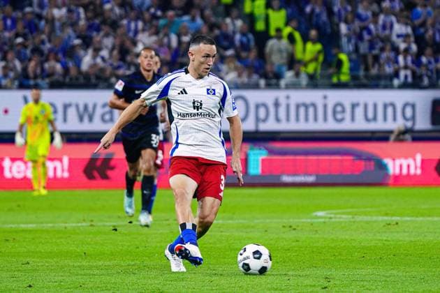 Silvan Hefti (Hamburger SV, 30) GER, Hamburger SV vs. Hertha BSC, Fussball, 2. Bundesliga, Spieltag 2, Saison 2024 2025, 10.08.2024 DFL REGULATIONS PROHIBIT ANY USE OF PHOTOGRAPHS AS IMAGE SEQUENCES AND OR QUASI-VIDEO GER, Hamburger SV vs. Hertha BSC, Fussball, 2. Bundesliga, Spieltag 2, Saison 2024 2025, 10.08.2024 Hamburg