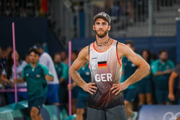 Olympische Spiele Beach volleyball, Beachvolleyball ; Paris 10.08.2024 Finale, Herren, GER_SWE, Clemens Wickler (2, GER), Copyright: xBEAUTIFULxSPORTS TomxBlochx