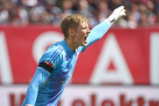 Torwart Jan REICHERT (1.FC Nuernberg), Gestik,gibt Anweisungen, Aktion,Einzelbild,angeschnittenes Einzelmotiv,Halbfigur,halbe Figur. Fussball 2.Bundesliga 1.FC Nuernberg - FC Schalke 04 3-1 2.Spieltag am 10.08.2023 Max Morlock Stadion Nuernberg, Saison 2024 25.