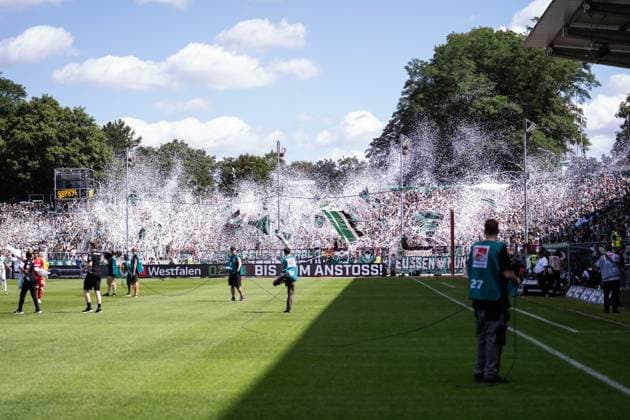 GER, 2. FBL, Preußen Münster Preussen Muenster vs Hannover 96 11.08.2024, Preußenstadion, Münster, GER, 2. FBL, Preußen Münster Preussen Muenster vs Hannover 96 Im Bild: fans von Preußen Münster Preussen Muenster